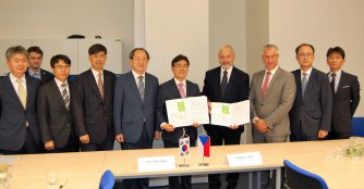 CEITEC BUT and South Korea's Gyeongnam Technopark signed a memorandum to develop further cooperation