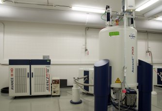 700 MHz NMR spectrometer Bruker Avance III HD for biomolecular applications